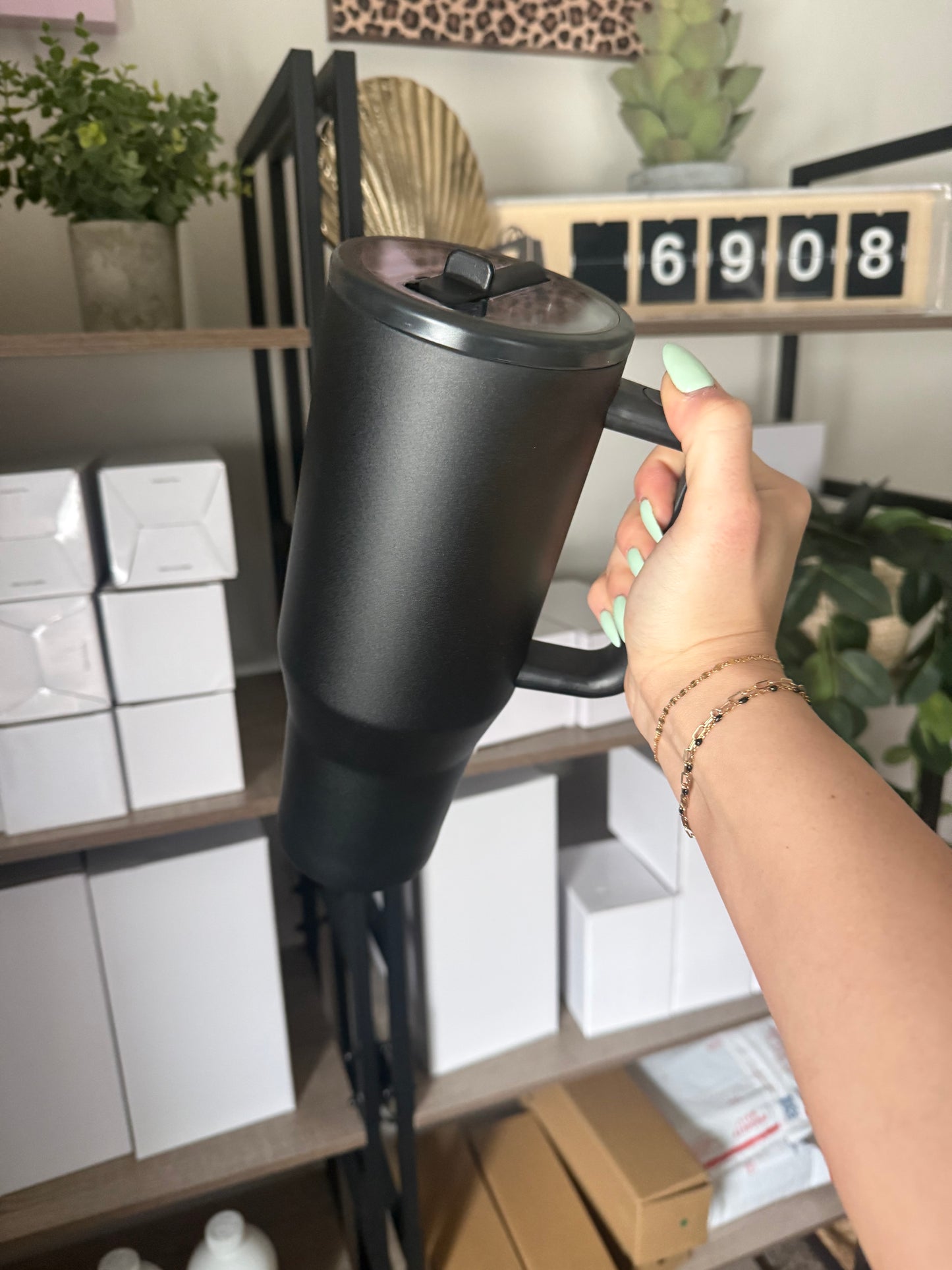 black 40oz spill proof flip straw cup