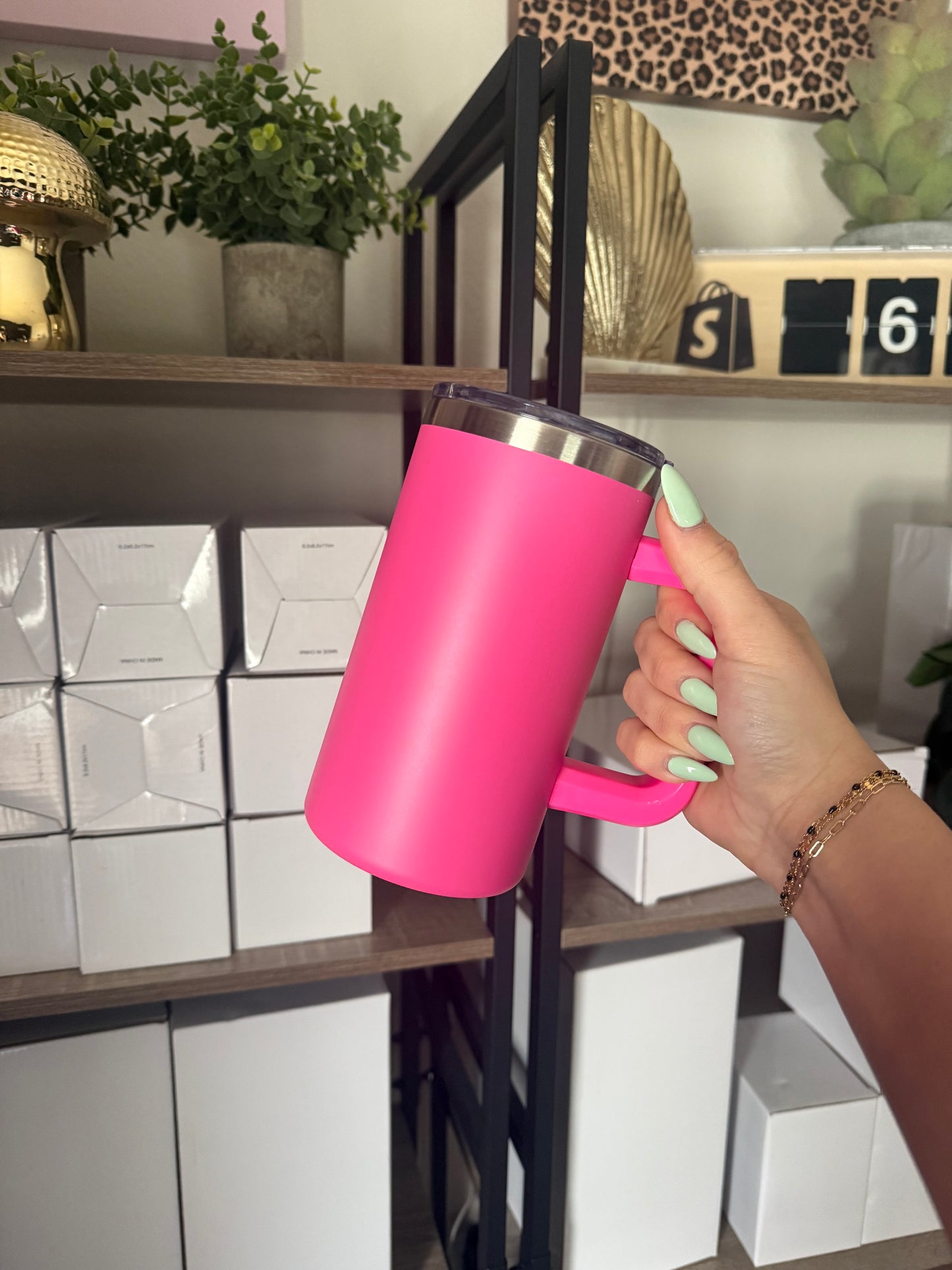 hot pink 20oz stainless steel cup