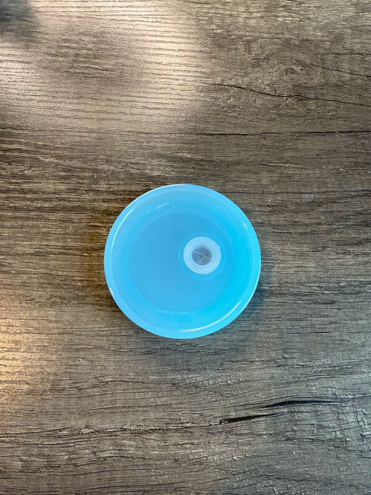 light blue lid