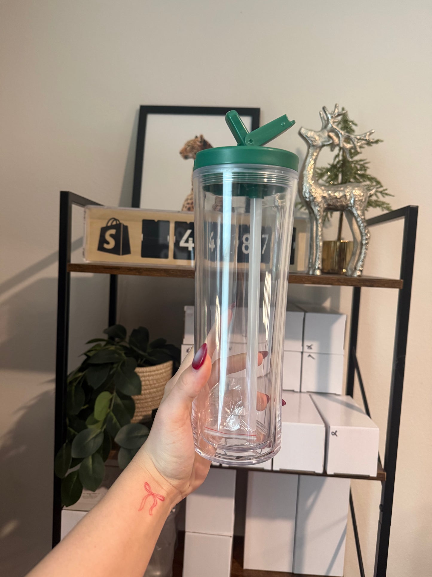 20 oz green flip straw cup